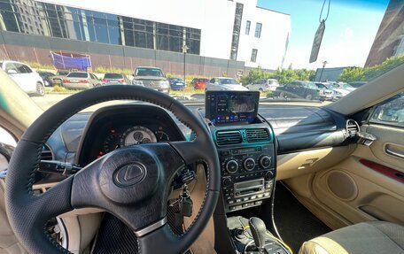 Lexus IS II рестайлинг 2, 2000 год, 970 000 рублей, 10 фотография