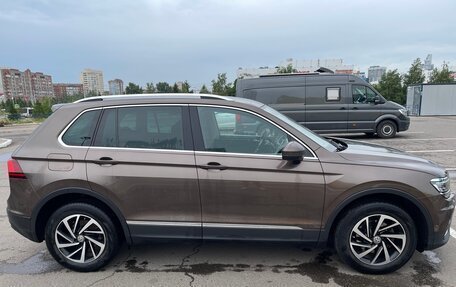 Volkswagen Tiguan II, 2018 год, 2 495 000 рублей, 20 фотография
