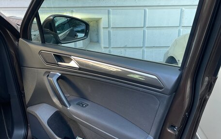 Volkswagen Tiguan II, 2018 год, 2 495 000 рублей, 37 фотография
