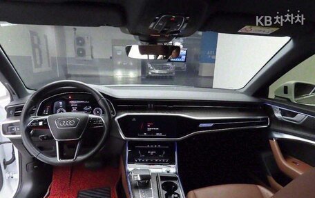 Audi A6, 2021 год, 3 330 010 рублей, 7 фотография
