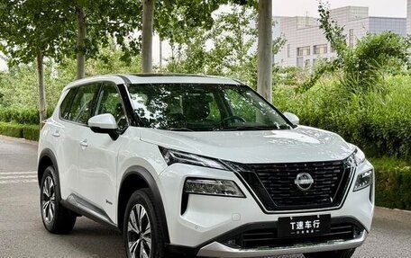 Nissan X-Trail, 2023 год, 2 650 000 рублей, 3 фотография
