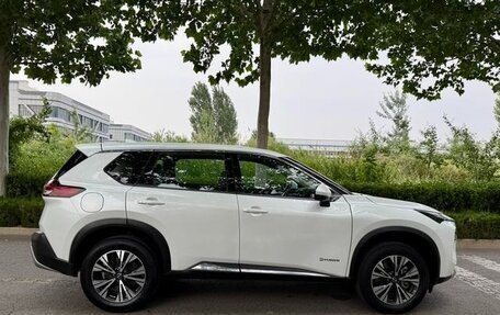Nissan X-Trail, 2023 год, 2 650 000 рублей, 4 фотография
