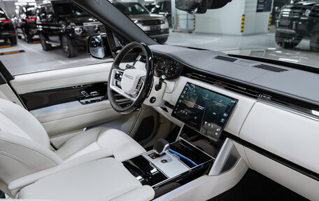 Land Rover Range Rover IV рестайлинг, 2025 год, 25 250 000 рублей, 12 фотография