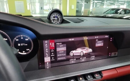 Porsche 911, 2021 год, 12 060 000 рублей, 15 фотография