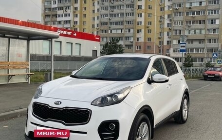 KIA Sportage IV рестайлинг, 2018 год, 2 050 000 рублей, 2 фотография
