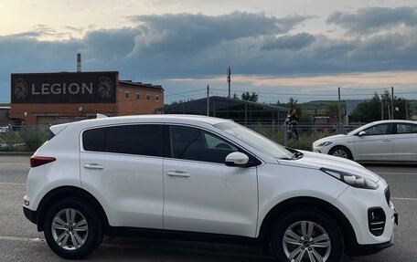 KIA Sportage IV рестайлинг, 2018 год, 2 050 000 рублей, 9 фотография