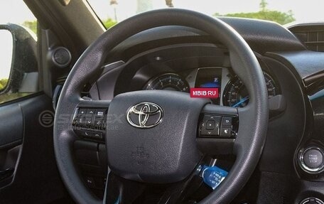 Toyota Hilux VIII, 2025 год, 5 478 334 рублей, 10 фотография
