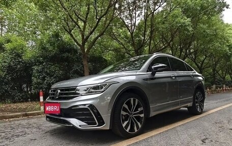 Volkswagen Tiguan II, 2021 год, 2 510 000 рублей, 1 фотография