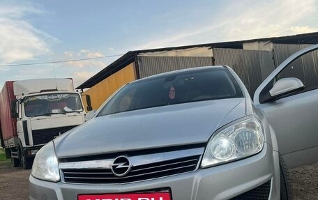 Opel Astra H, 2010 год, 620 000 рублей, 2 фотография