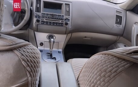 Infiniti FX I, 2003 год, 700 000 рублей, 10 фотография
