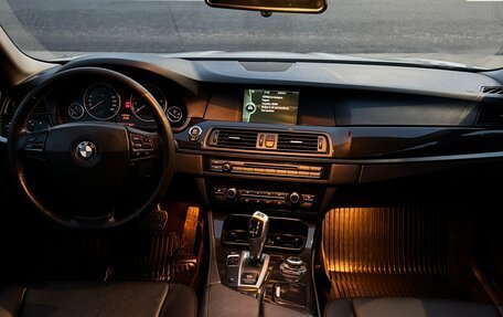 BMW 5 серия, 2012 год, 1 650 000 рублей, 8 фотография