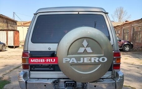 Mitsubishi Pajero III рестайлинг, 1994 год, 520 000 рублей, 3 фотография