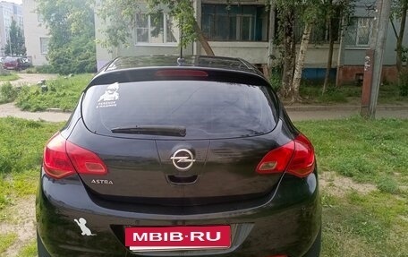 Opel Astra J, 2010 год, 600 000 рублей, 4 фотография