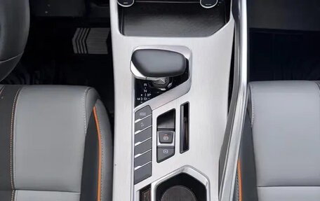 Geely Coolray I, 2022 год, 1 300 000 рублей, 10 фотография