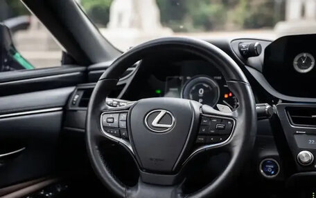 Lexus ES VII, 2022 год, 3 470 000 рублей, 8 фотография