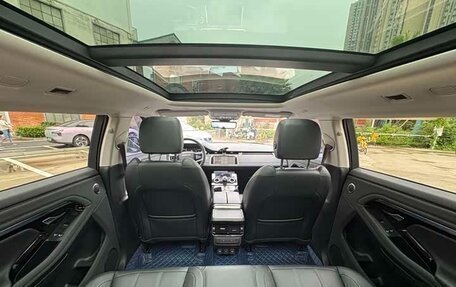 Land Rover Range Rover Evoque II, 2022 год, 2 750 000 рублей, 16 фотография