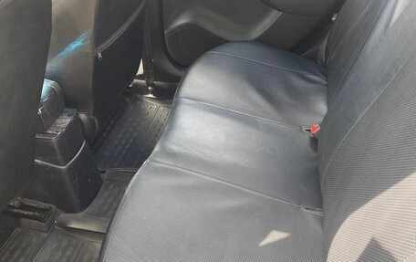 Hyundai Solaris II рестайлинг, 2011 год, 750 000 рублей, 16 фотография