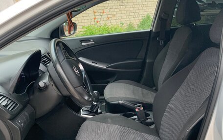 Hyundai Solaris II рестайлинг, 2014 год, 900 000 рублей, 7 фотография