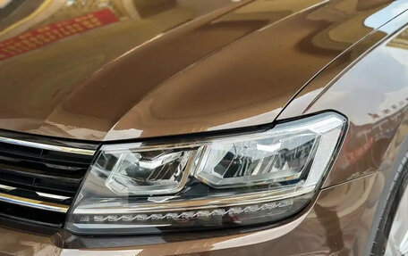 Volkswagen Tiguan II, 2018 год, 1 500 055 рублей, 4 фотография