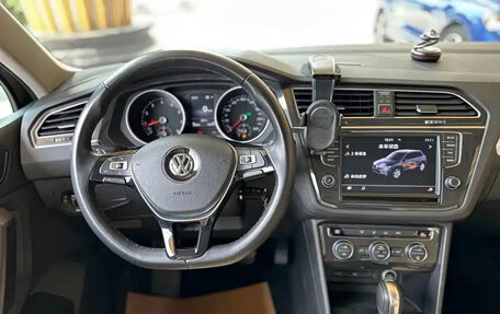 Volkswagen Tiguan II, 2018 год, 1 500 055 рублей, 9 фотография