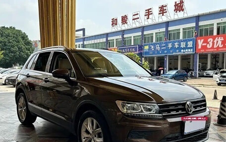 Volkswagen Tiguan II, 2018 год, 1 500 055 рублей, 3 фотография