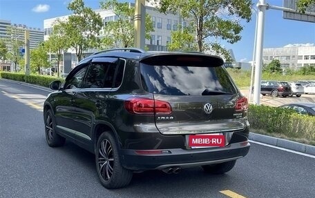 Volkswagen Tiguan I, 2015 год, 1 850 055 рублей, 6 фотография