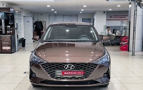 Hyundai Solaris II рестайлинг, 2021 год, 1 750 000 рублей, 2 фотография