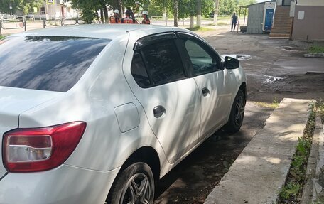 Renault Logan II, 2018 год, 550 000 рублей, 4 фотография