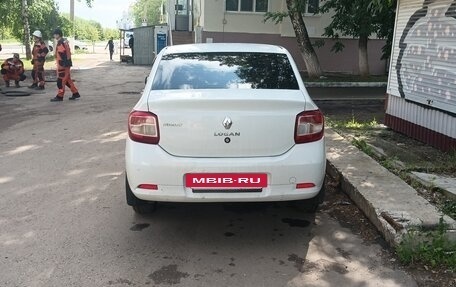 Renault Logan II, 2018 год, 550 000 рублей, 3 фотография