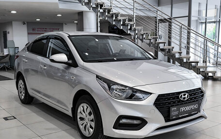 Hyundai Solaris II рестайлинг, 2017 год, 1 250 000 рублей, 5 фотография