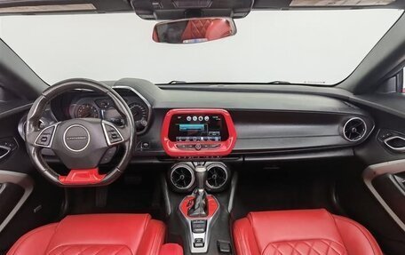 Chevrolet Camaro VI, 2022 год, 2 500 000 рублей, 13 фотография