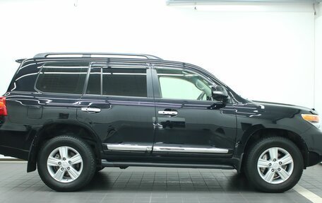 Toyota Land Cruiser 200, 2012 год, 3 950 000 рублей, 10 фотография