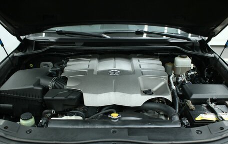 Toyota Land Cruiser 200, 2012 год, 3 950 000 рублей, 7 фотография