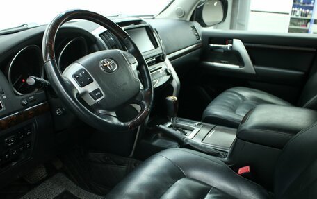 Toyota Land Cruiser 200, 2012 год, 3 950 000 рублей, 16 фотография