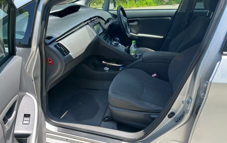 Toyota Prius, 2009 год, 850 000 рублей, 11 фотография