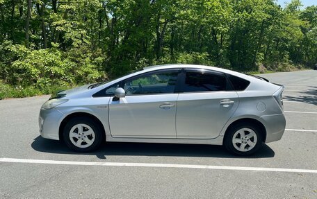 Toyota Prius, 2009 год, 850 000 рублей, 4 фотография