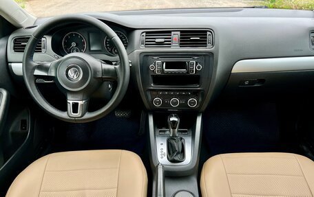 Volkswagen Jetta VI, 2012 год, 730 000 рублей, 7 фотография