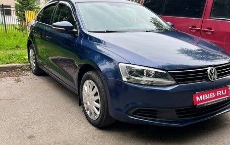 Volkswagen Jetta VI, 2012 год, 730 000 рублей, 2 фотография
