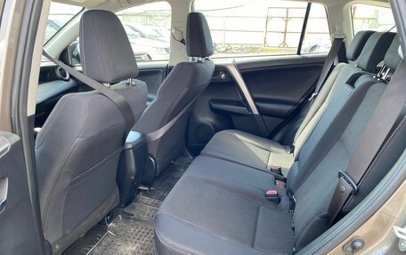 Toyota RAV4, 2018 год, 2 635 000 рублей, 7 фотография