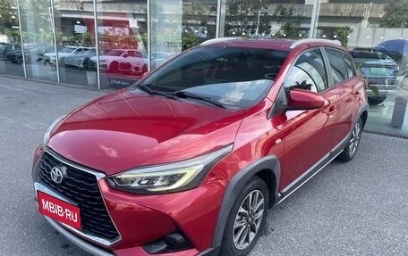 Toyota Yaris XP150 рестайлинг, 2022 год, 1 350 000 рублей, 1 фотография
