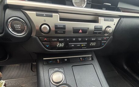 Lexus ES VII, 2014 год, 2 400 000 рублей, 10 фотография