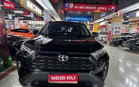 Toyota RAV4, 2023 год, 2 550 574 рублей, 2 фотография