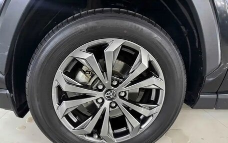 Toyota RAV4, 2023 год, 2 550 574 рублей, 8 фотография
