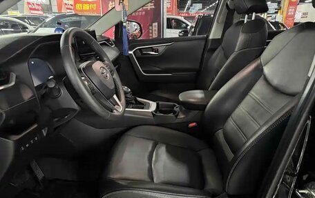 Toyota RAV4, 2023 год, 2 550 574 рублей, 10 фотография