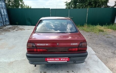 Renault 19 II, 1999 год, 215 000 рублей, 3 фотография