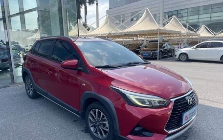 Toyota Yaris XP150 рестайлинг, 2022 год, 1 350 000 рублей, 2 фотография
