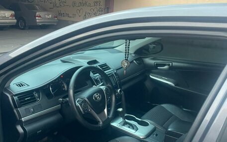 Toyota Camry, 2013 год, 900 000 рублей, 5 фотография