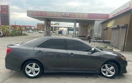 Toyota Camry, 2013 год, 900 000 рублей, 4 фотография