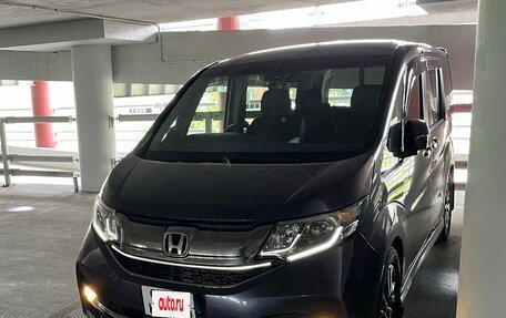 Honda Stepwgn IV, 2017 год, 1 970 000 рублей, 11 фотография