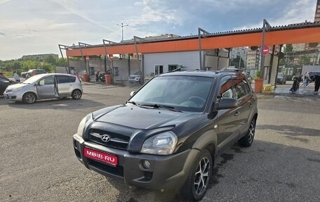 Hyundai Tucson III, 2005 год, 700 000 рублей, 1 фотография
